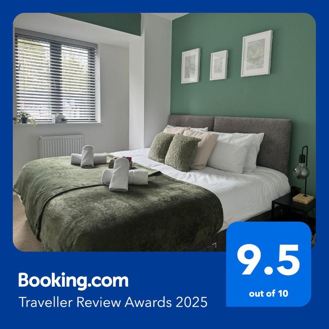 Luxury Oaks Suite, Free Private Parking, 2 Bed 2 Bathroom Apartment, Central Solihull 버밍엄 외부 사진
